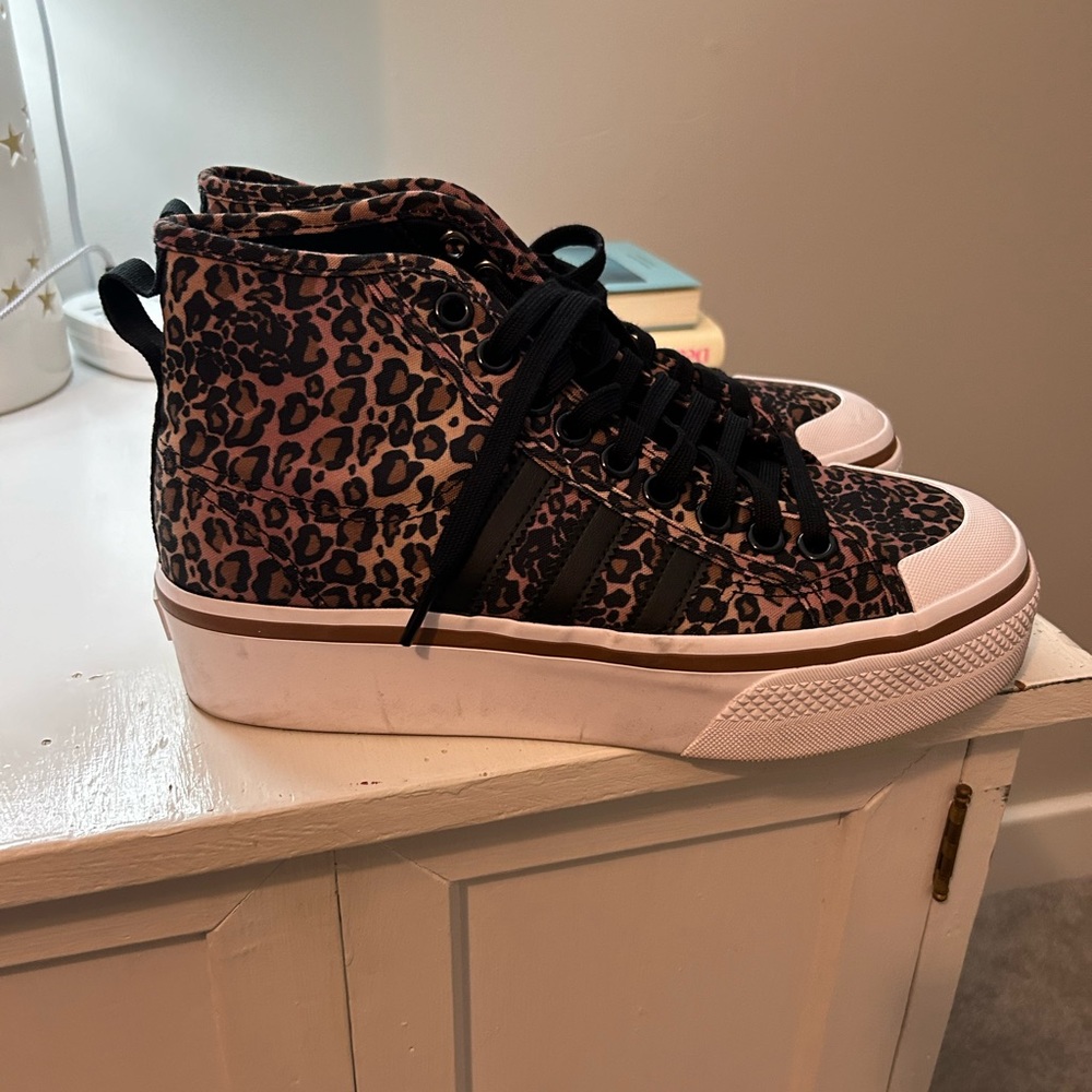 Adidas Leopard platform sneaker, women’s size 8